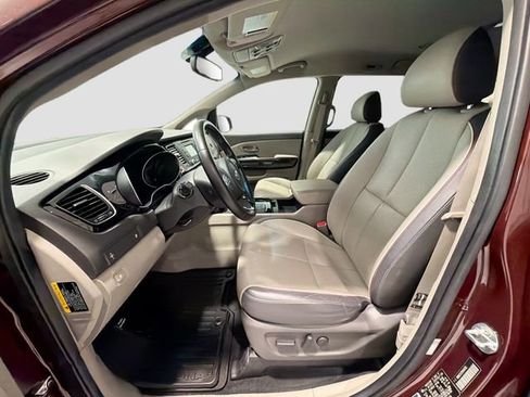 Used 2015 Kia Sedona EX image 18
