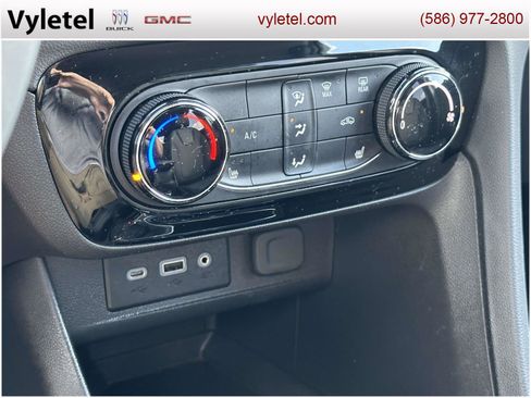 Certified 2023 Buick Encore GX Preferred w/ Cold Weather Comfort Package image 26