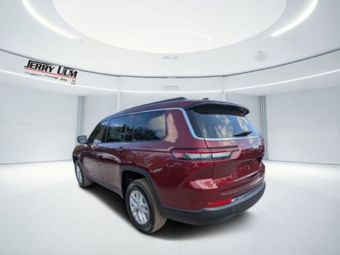 New 2025 Jeep Grand Cherokee L Laredo image 5