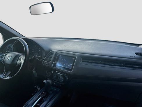 Used 2021 Honda HR-V Sport image 31