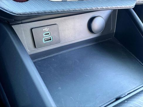 Used 2025 Ford Mustang Coupe image 34