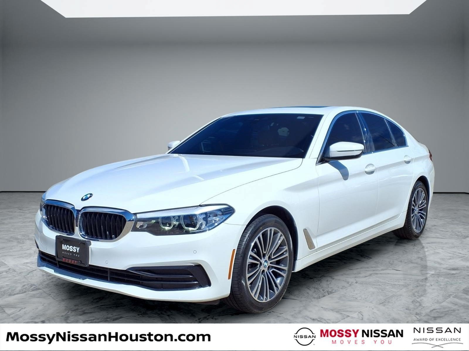 Used 2020 BMW 530i w/ Convenience Package RWD image 4