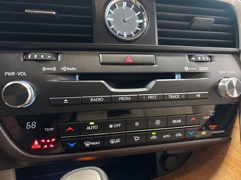 Used 2019 Lexus RX 350L FWD image 23