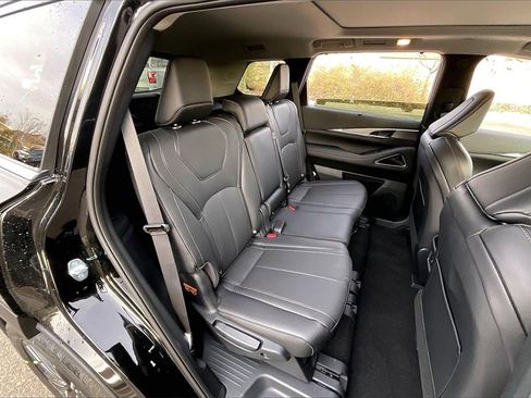 New 2026 INFINITI QX60 Luxe image 10