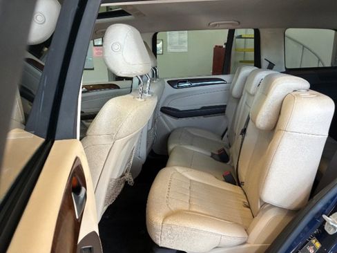 Used 2017 Mercedes-Benz GLS 450 4MATIC image 29