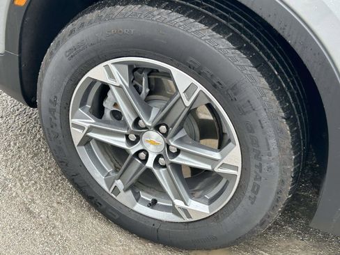 Used 2024 Chevrolet Blazer LT w/ Convenience Package image 9