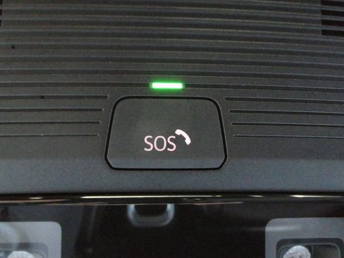 New 2025 Volkswagen ID. Buzz Pro S image 18