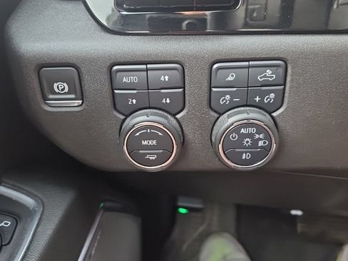 Used 2024 Chevrolet Silverado 1500 High Country AWD/4WD image 22