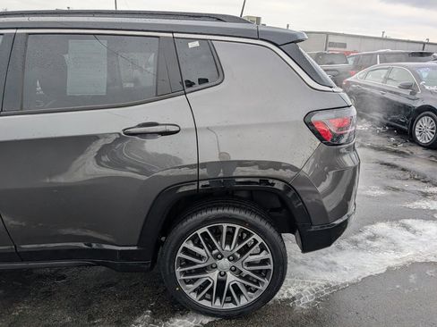 Used 2022 Jeep Compass Limited w/ Elite Group image 4