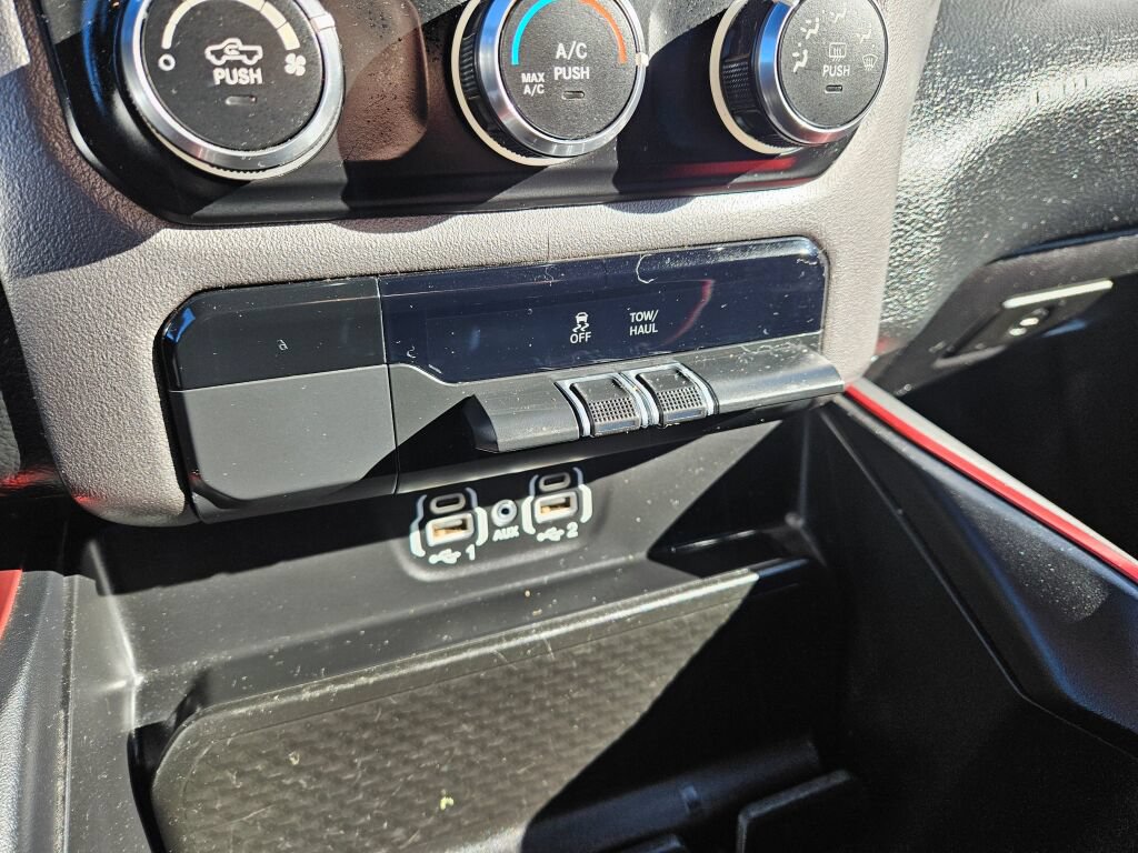 Used 2019 RAM 1500 Rebel AWD/4WD image 23