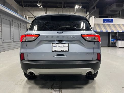 Used 2022 Ford Escape SE w/ Cold Weather Package AWD/4WD image 6