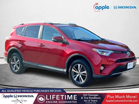 Used 2016 Toyota RAV4 XLE AWD/4WD image 1