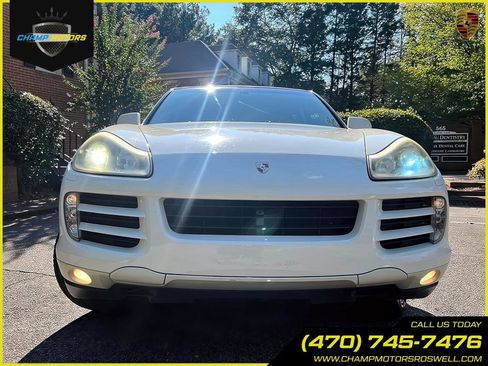 Used 2009 Porsche Cayenne image 4