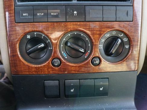 Used 2010 Ford Explorer Eddie Bauer image 14