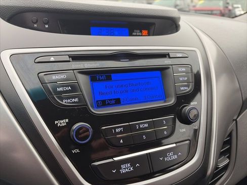 Used 2013 Hyundai Elantra GLS w/ Preferred Pkg image 22