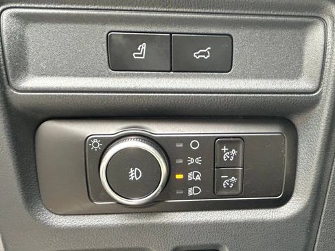 Used 2024 Ford Expedition Limited AWD/4WD image 18