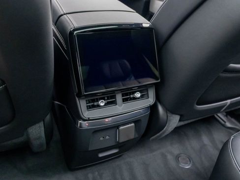 New 2026 Cadillac Vistiq Luxury w/ LPO, Floor Liner Package AWD/4WD image 22