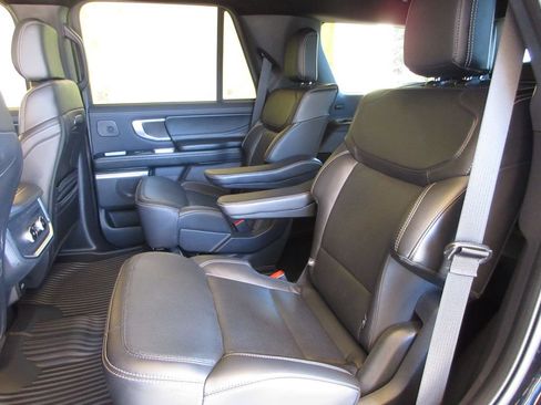 Used 2025 Ford Expedition Platinum w/ Stealth Performance Package AWD/4WD image 24