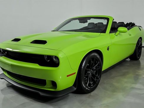 Used 2023 Dodge Challenger SRT Hellcat RWD image 6