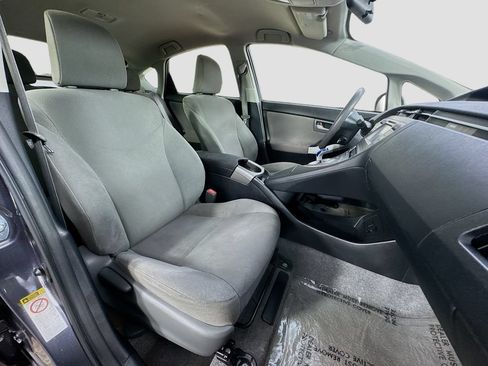 Used 2014 Toyota Prius Two FWD image 30