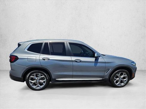 Used 2024 BMW X3 xDrive30i w/ Premium Package AWD/4WD image 4