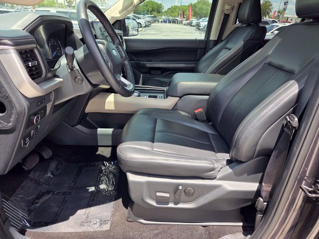 Used 2022 Ford Expedition XLT RWD image 5