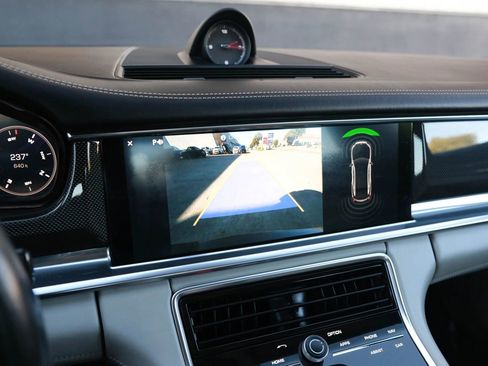 Used 2017 Porsche Panamera Turbo w/ Carbon Fiber Interior Package image 42