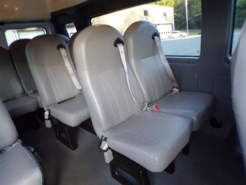 Used 2014 Ford E-250 and Econoline 250 Extended w/ Power Group image 26