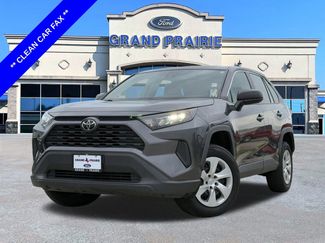 Used 2022 Toyota RAV4 LE video 1
