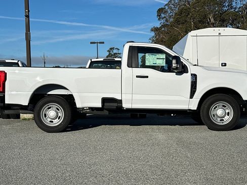 New 2026 Ford F350 XL w/ XL Driver Assist Package RWD image 13