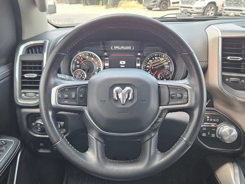 Used 2022 RAM 1500 Laramie AWD/4WD image 16