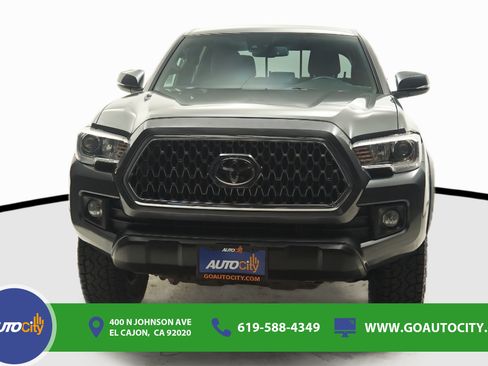 Used 2019 Toyota Tacoma TRD Off-Road w/ Technology Package AWD/4WD image 4