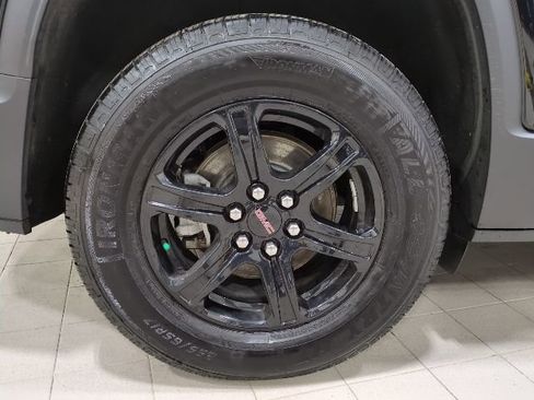 Used 2023 GMC Acadia AT4 w/ Technology Package image 22