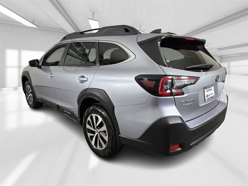 New 2025 Subaru Outback Premium image 3