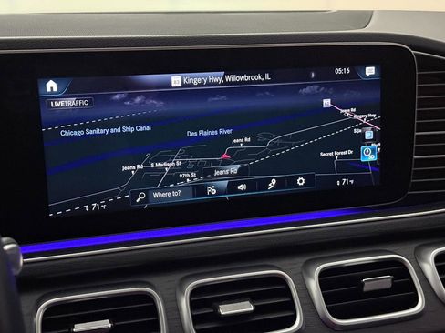 Used 2020 Mercedes-Benz GLE 350 4MATIC w/ Premium Package image 33