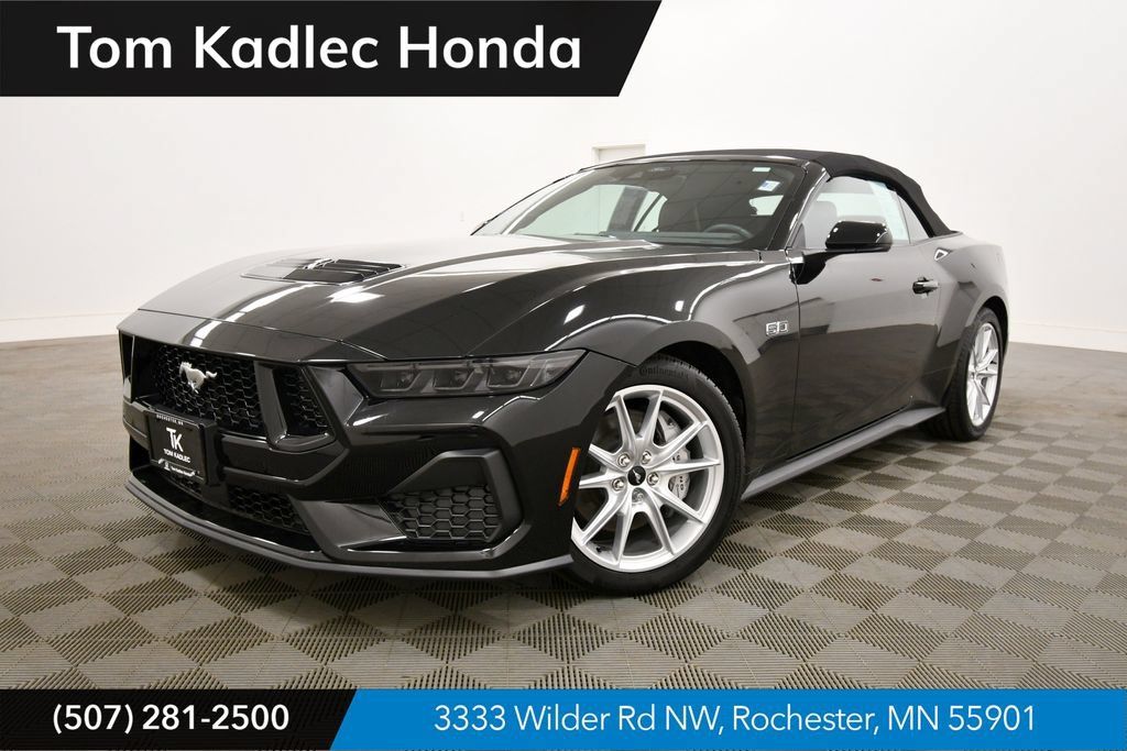 Used 2025 Ford Mustang GT Premium RWD image 1