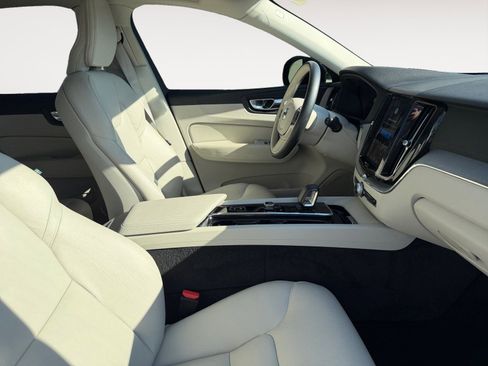 Used 2025 Volvo XC60 T8 Plus w/ Protection Package Premier AWD/4WD image 15