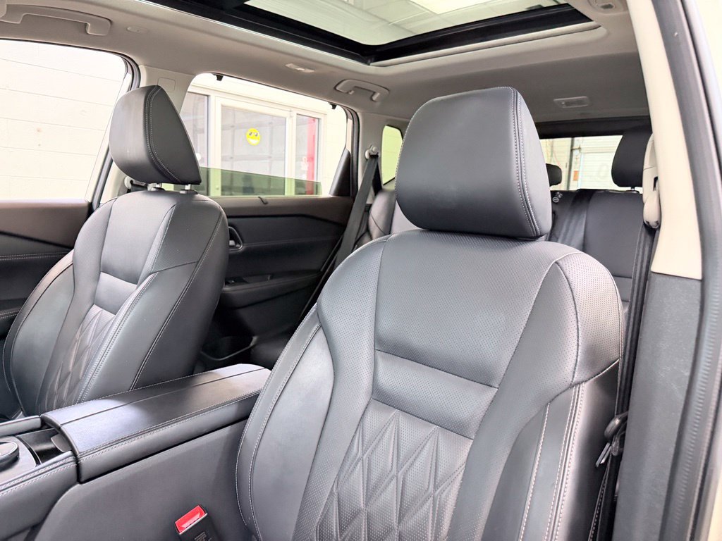 Used 2023 Nissan Rogue Platinum w/ Platinum Premium Package AWD/4WD image 15