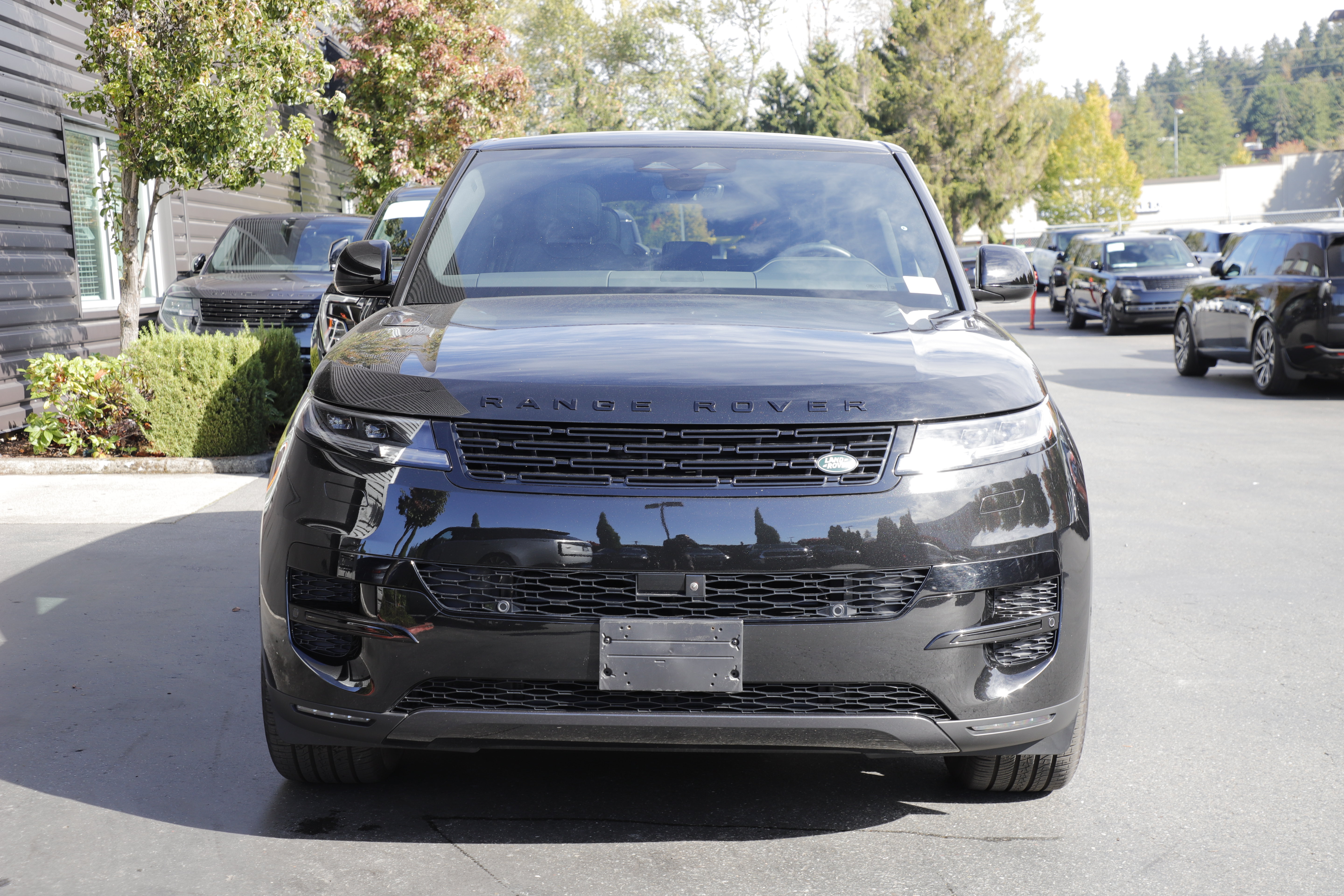 Certified 2026 Land Rover Range Rover Sport SE AWD/4WD image 4
