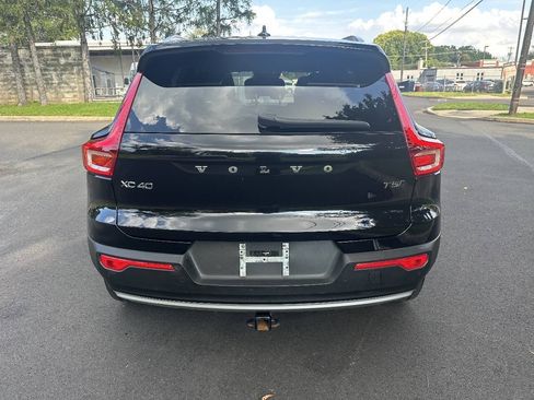 Used 2022 Volvo XC40 T5 Momentum AWD/4WD image 7