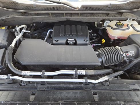 Used 2024 Chevrolet Silverado 1500 Custom Trail Boss w/ Turbomax Blackout Package AWD/4WD image 24