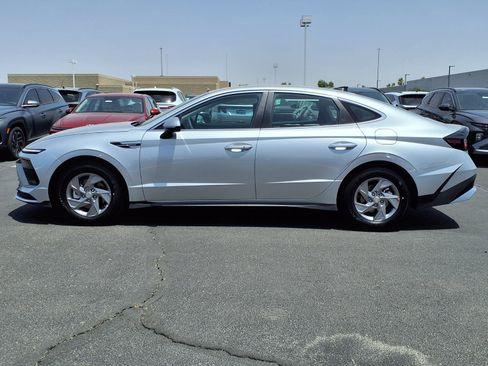 New 2026 Hyundai Sonata SE FWD image 2