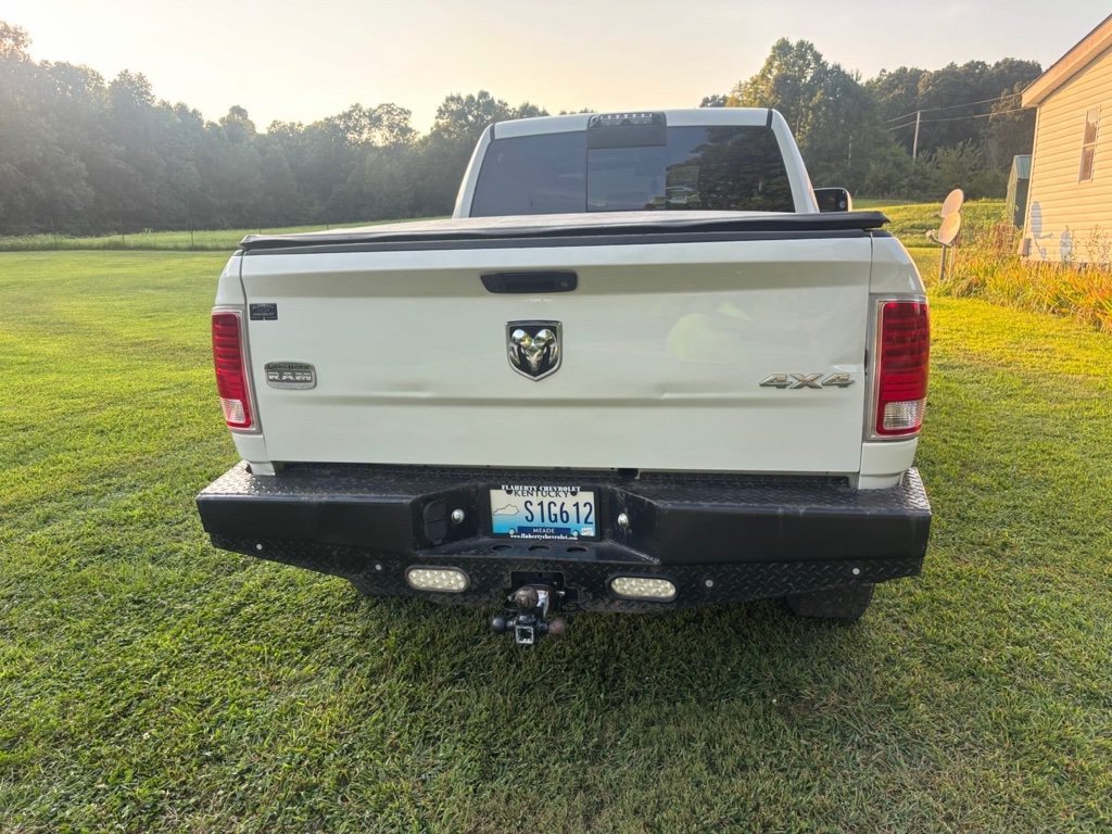 Used 2017 RAM 3500 Laramie Longhorn AWD/4WD image 3