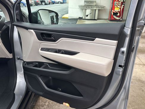 New 2026 Honda Odyssey EX-L image 12