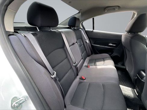 Used 2016 Chevrolet Cruze LT FWD image 28