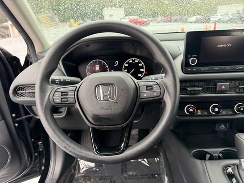 Certified 2023 Honda HR-V LX image 18
