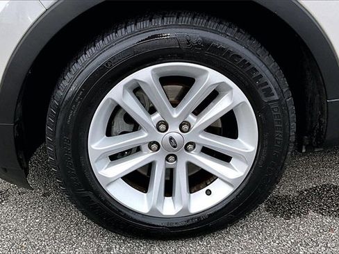 Used 2013 Ford Explorer XLT image 30