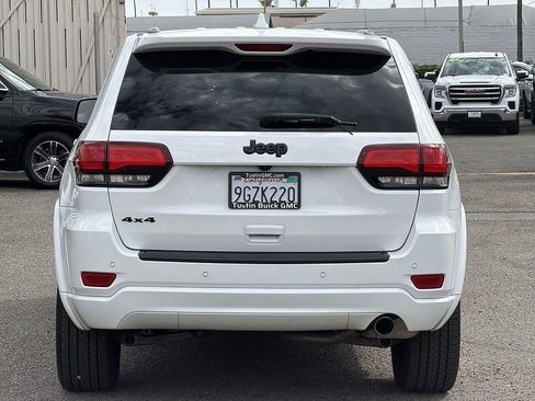 Used 2021 Jeep Grand Cherokee Laredo X AWD/4WD image 6