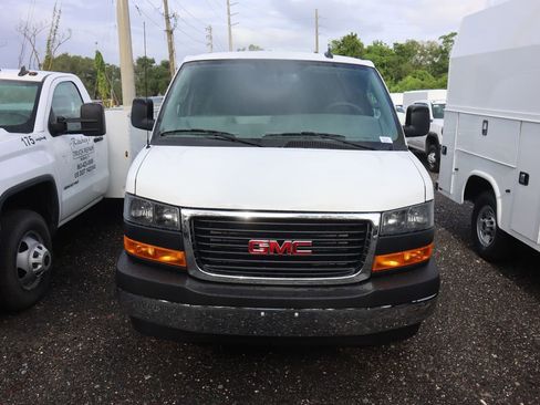 New 2025 GMC Savana 2500 w/ Driver Convenience Package image 3