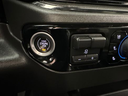 Used 2022 Chevrolet Silverado 1500 ZR2 w/ Technology Package AWD/4WD image 18